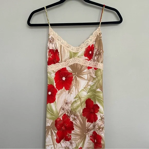 Vintage Sirens Floral Slip Dress with Pink and Green Accents - Picture 3 of 10